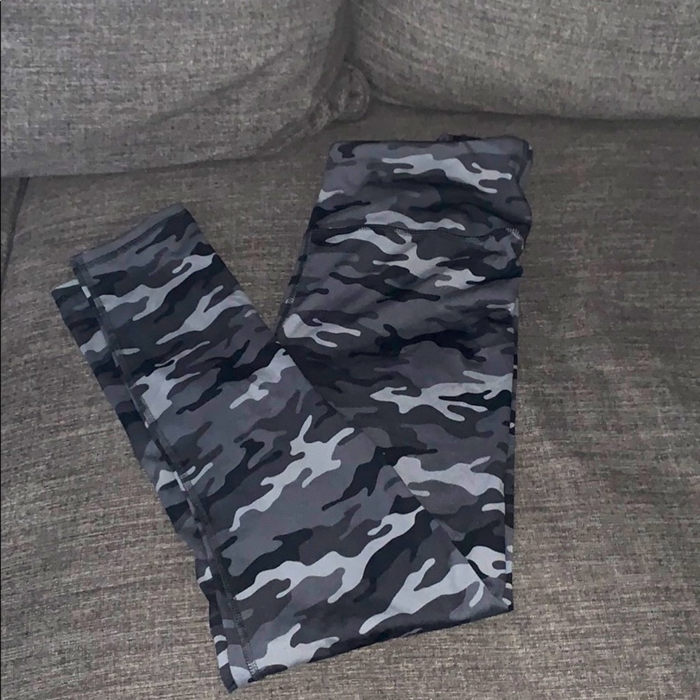 Maurices camo legging